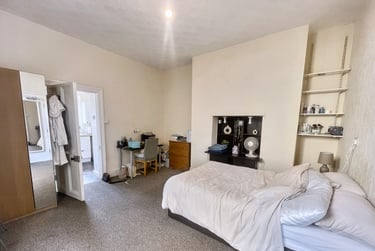 8 bed house, Lipson Road, Lipson, Plymouth, PL48PW - Image 2